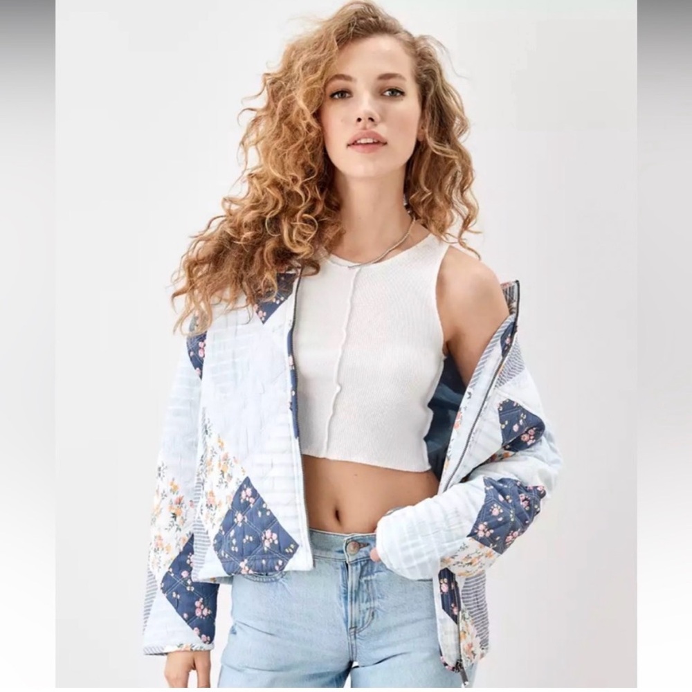 American Eagle Womens Quilted Patchwork Floral St… - image 2